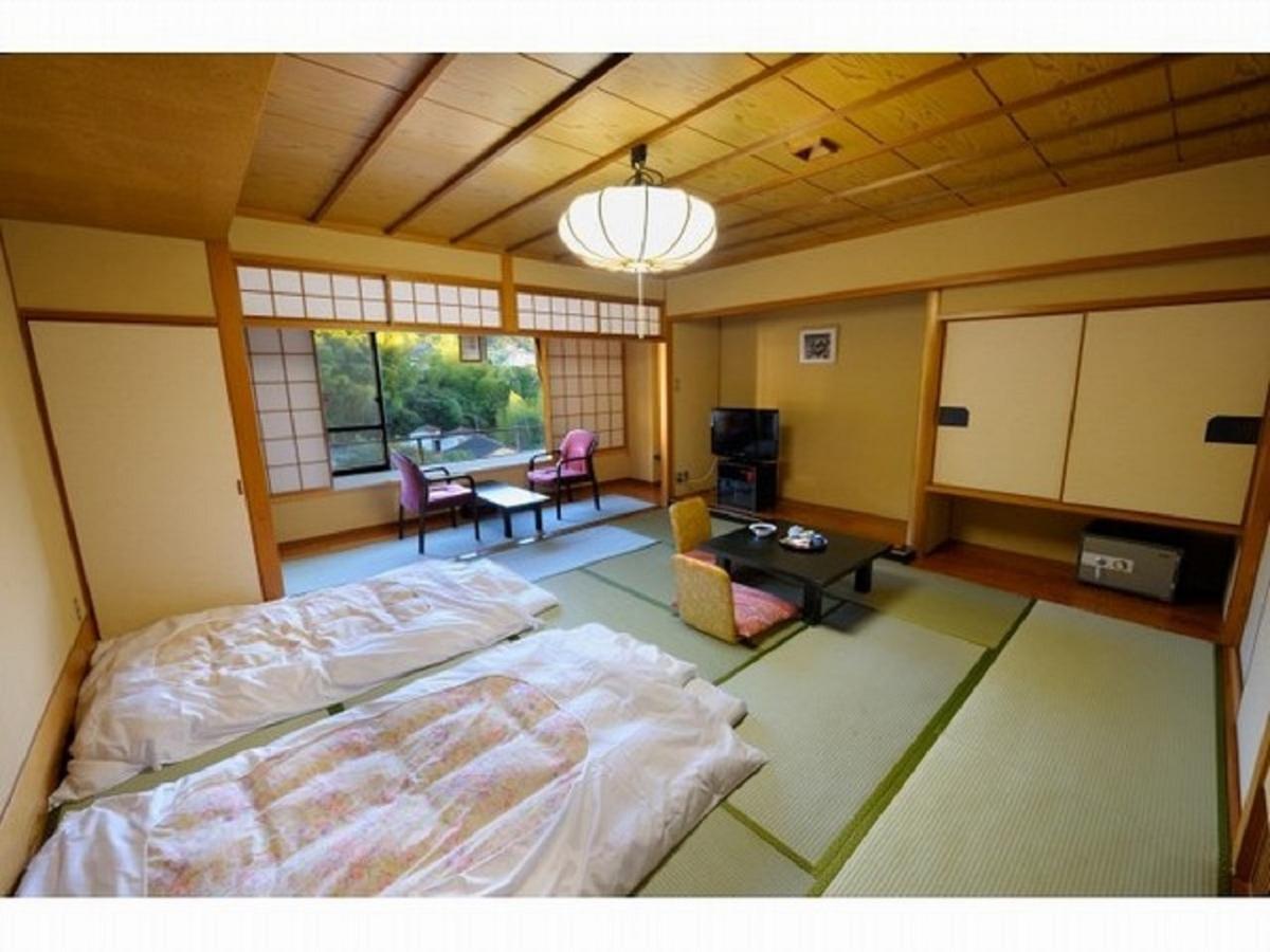 Izu Nagaoka Kinjokan Izunokuni Luaran gambar